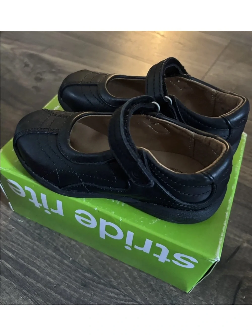 Stride Rite Claire Girls Black Mary Jane Hook-and-Loop Dress Shoes New Size 9